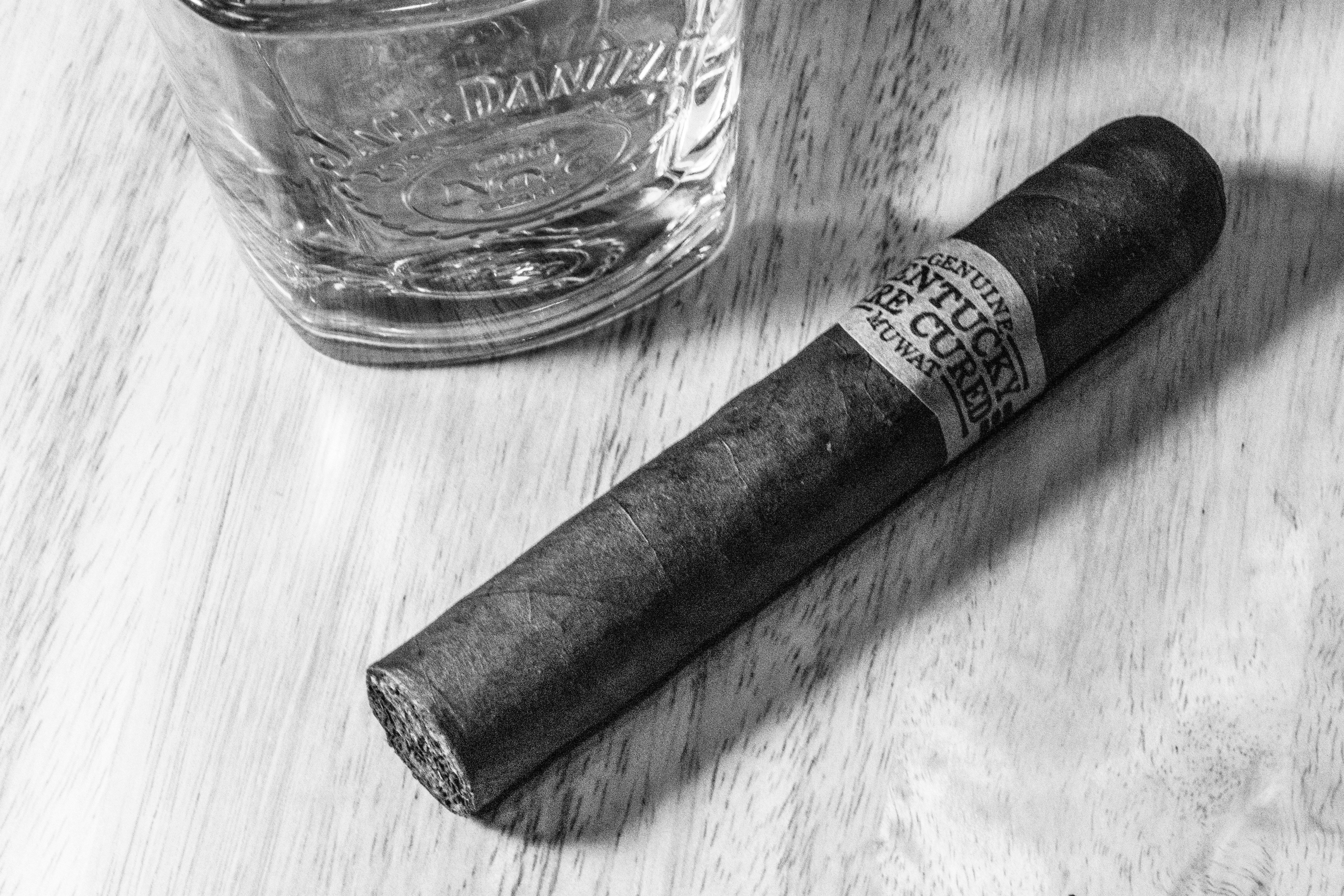 cigar and bourbon pairing