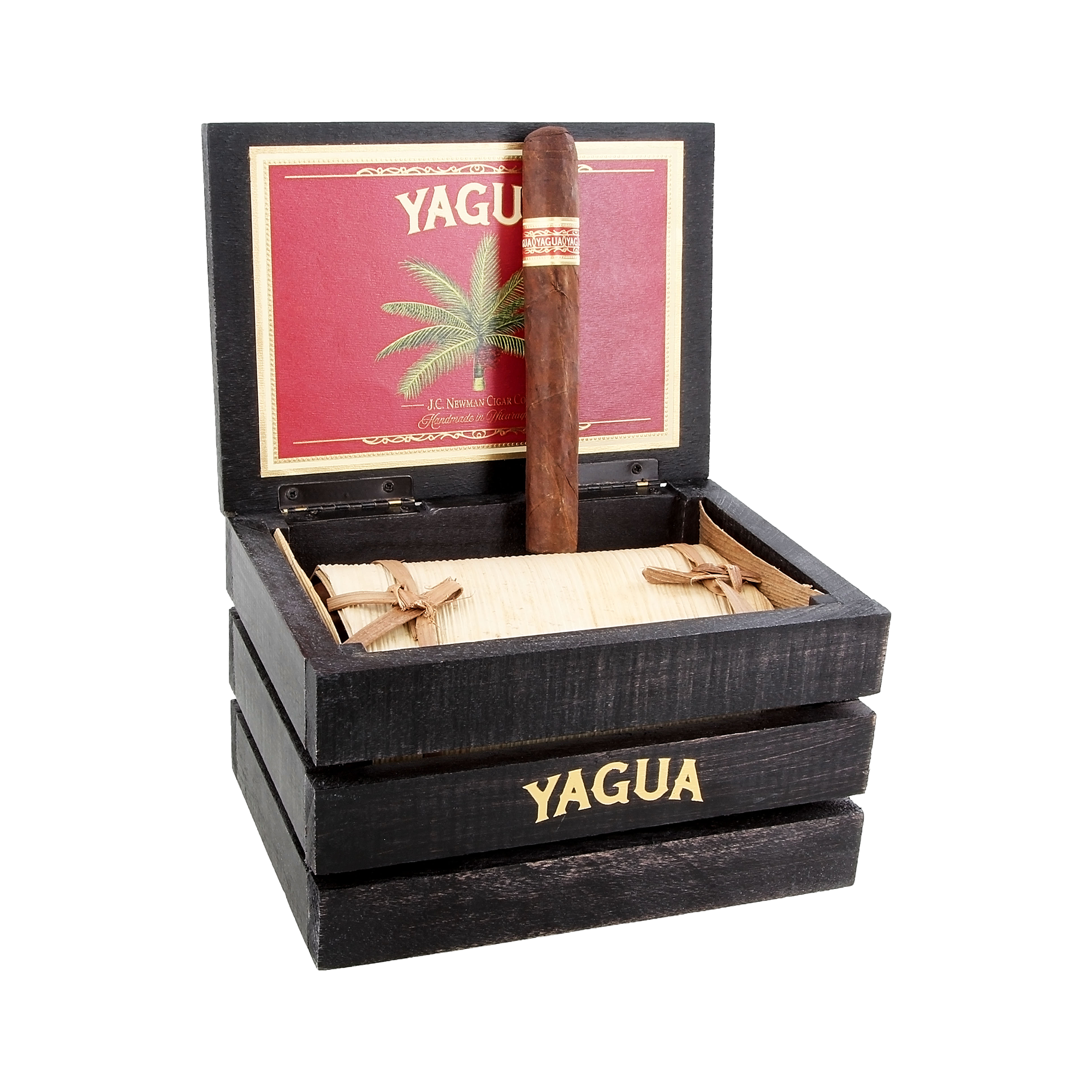 JC Newman Yagua Toro hand-tied cigar with palm bark technique